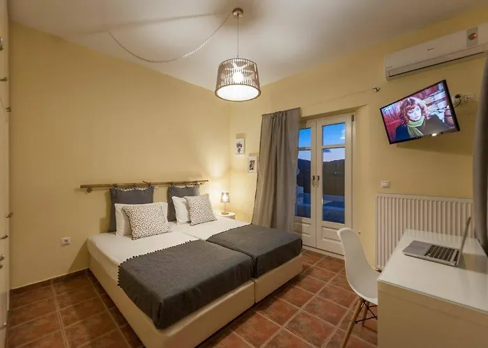 Ninemia Mjf * Νάουσα