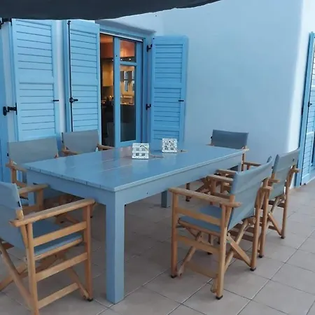 Villa Ninemia Mjf Naousa (Paros)